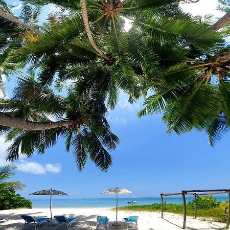 Ocean Jewels Hotel Grand' Anse Buitenkant foto