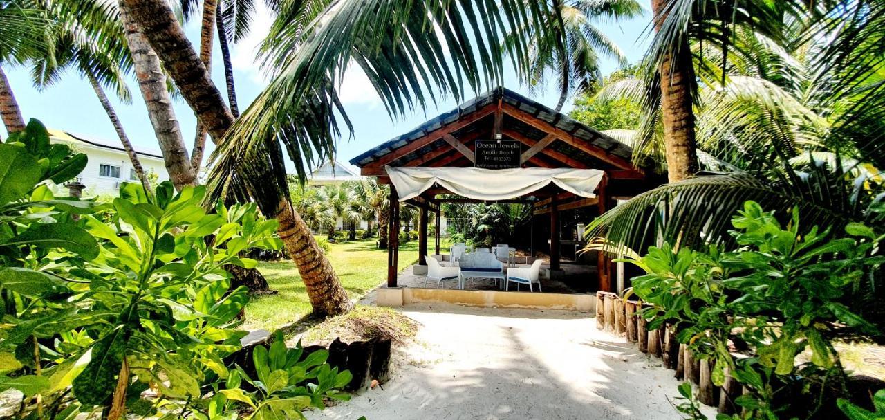 Ocean Jewels Hotel Grand' Anse Buitenkant foto