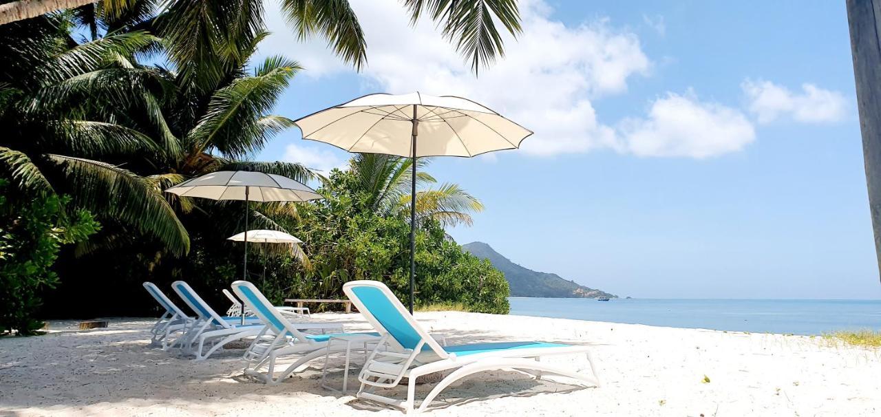 Ocean Jewels Hotel Grand' Anse Buitenkant foto